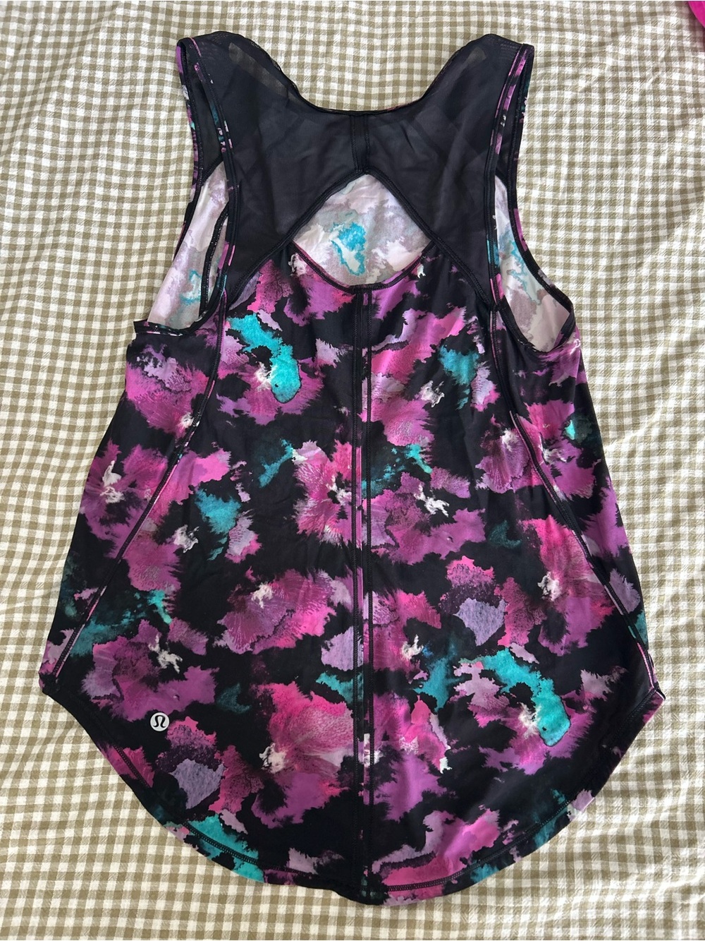 Lululemon Top - Picture 2 of 4
